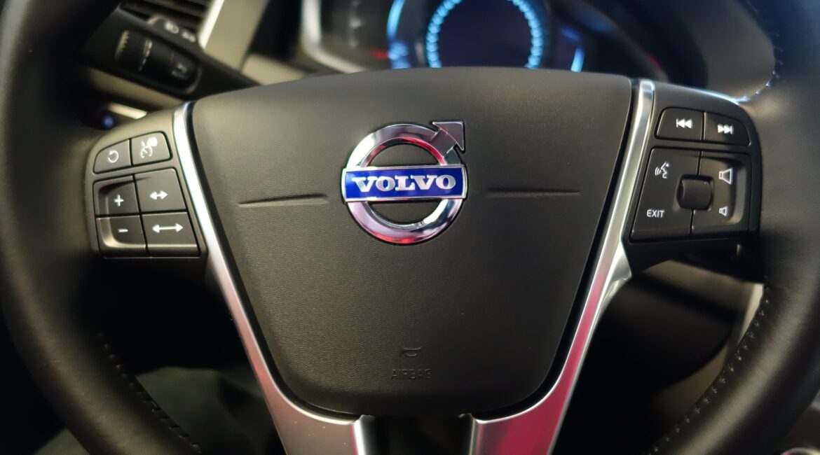 Image of Volvo steering wheel